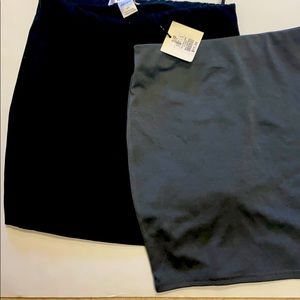 Fitted black and grey mini skirt